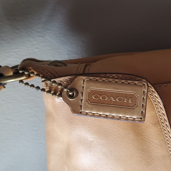 Tan Coach Shoulder Bag Purse - Picture 6 of 17